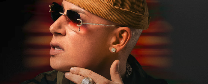 Cartel promocional del concierto de Cosculluela "El Príncipe" en Málaga para Cosa Nuestra, programado para el jueves 16 de julio. En la imagen se muestra al artista de perfil con gorro y gafas de sol sobre un fondo oscuro con tonos dorados, incluyendo datos de reservas.